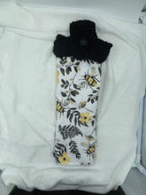 Load image into Gallery viewer, Honey bee Hanging Hand Towel