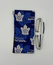 Load image into Gallery viewer, Blue Maple Leaf Boho Glasses Casr