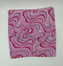 Load image into Gallery viewer, Pink Swirl Boho Plate Cozie