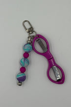 Load image into Gallery viewer, Beaded charm with foldable scissors