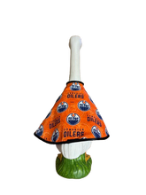 Load image into Gallery viewer, Hockey Oilers Porch goose Cape