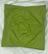 Load image into Gallery viewer, Green Leaves Boho Plate Cozie