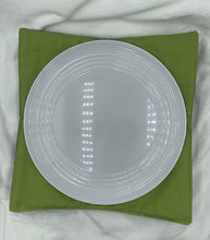 Load image into Gallery viewer, Green Leaves Boho Plate Cozie