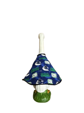 Load image into Gallery viewer, Vancouver Hockey Porch Goose Cape