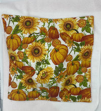 Load image into Gallery viewer, Pumpkin and Sunflower Plate Cozie